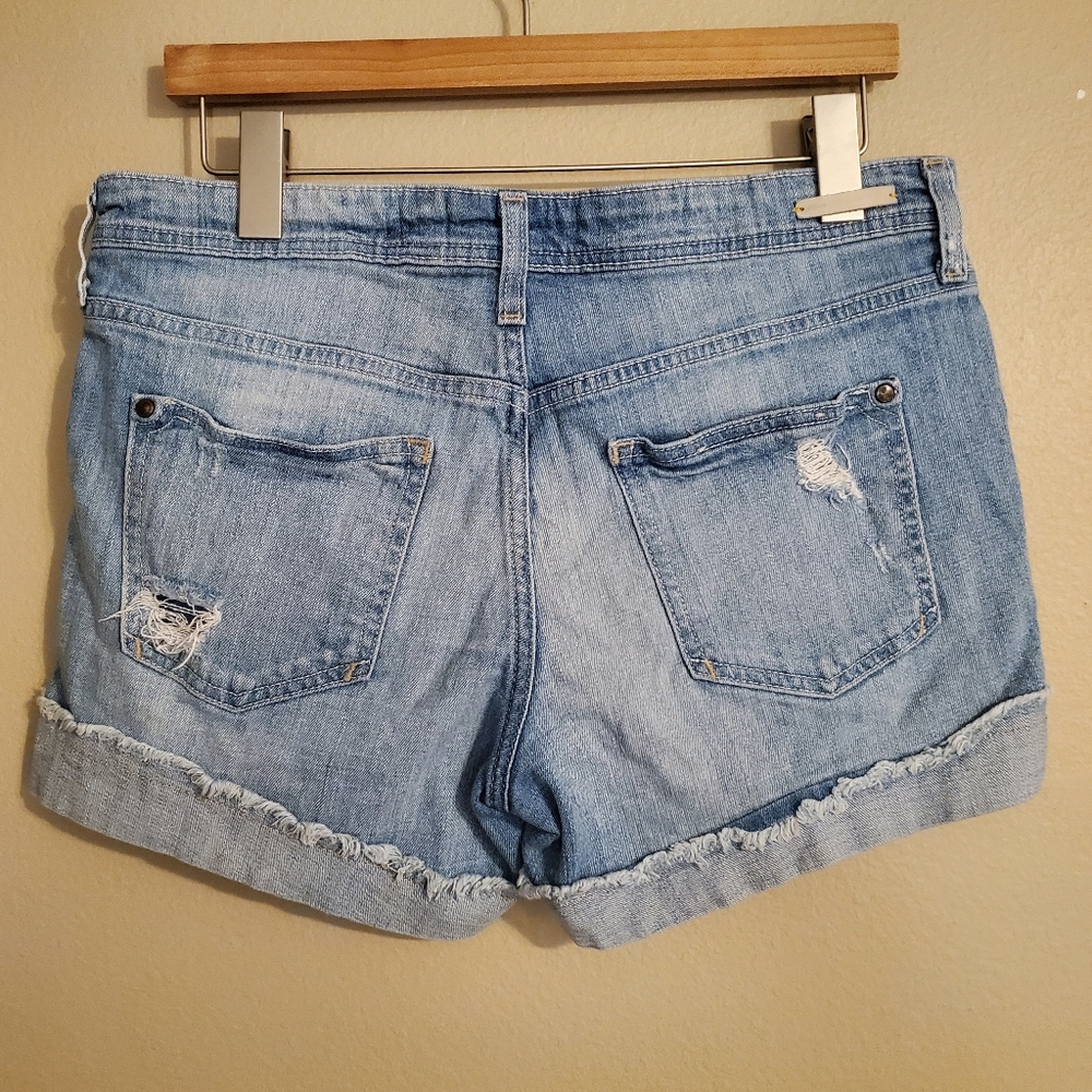 PILCRO | ANTHROPOLOGIE Boyfriend Lightwash Distressed Fringe Jean Shorts Size 25 - Picture 5 of 11